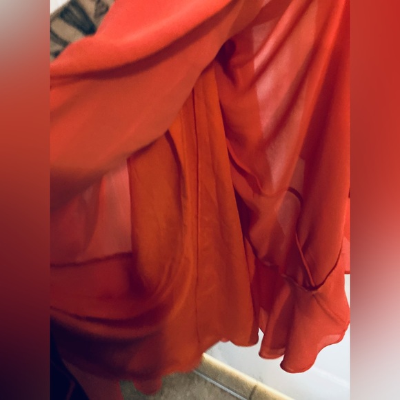 NWT Size 8 Belle Badgley Mischka lightweight coral flowy dress with halter tie - Picture 4 of 6